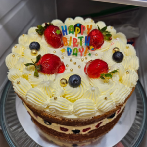 Pastel tres leches con fruta