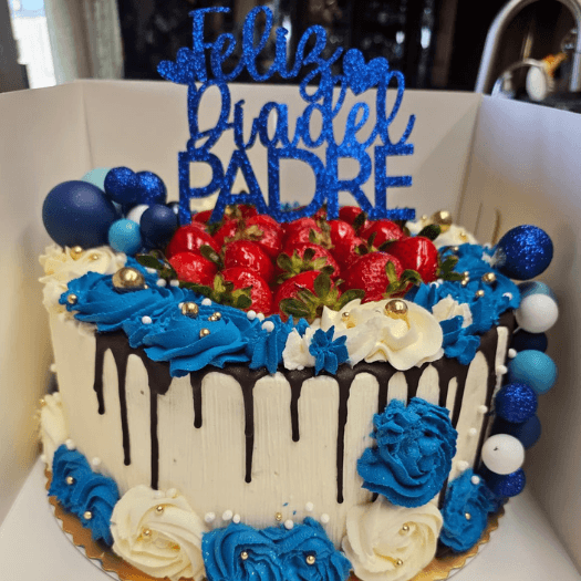 Pastel Azul de regalo con Fruta
